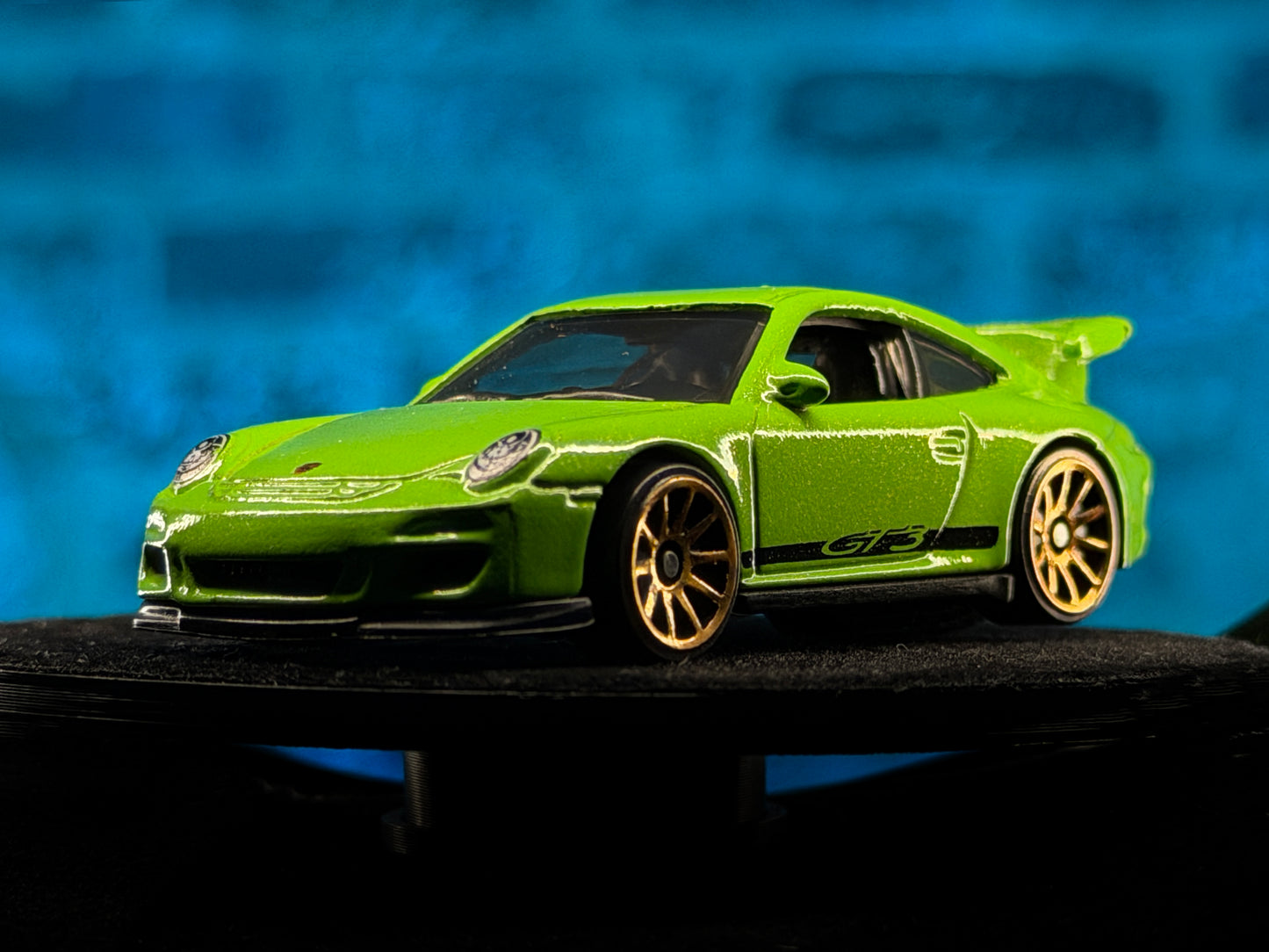 Halumin-C: Pre-Order The Ultimate Coin Photography and Small Collectables Illumination - Pro Photos Using Your Camera or Phone