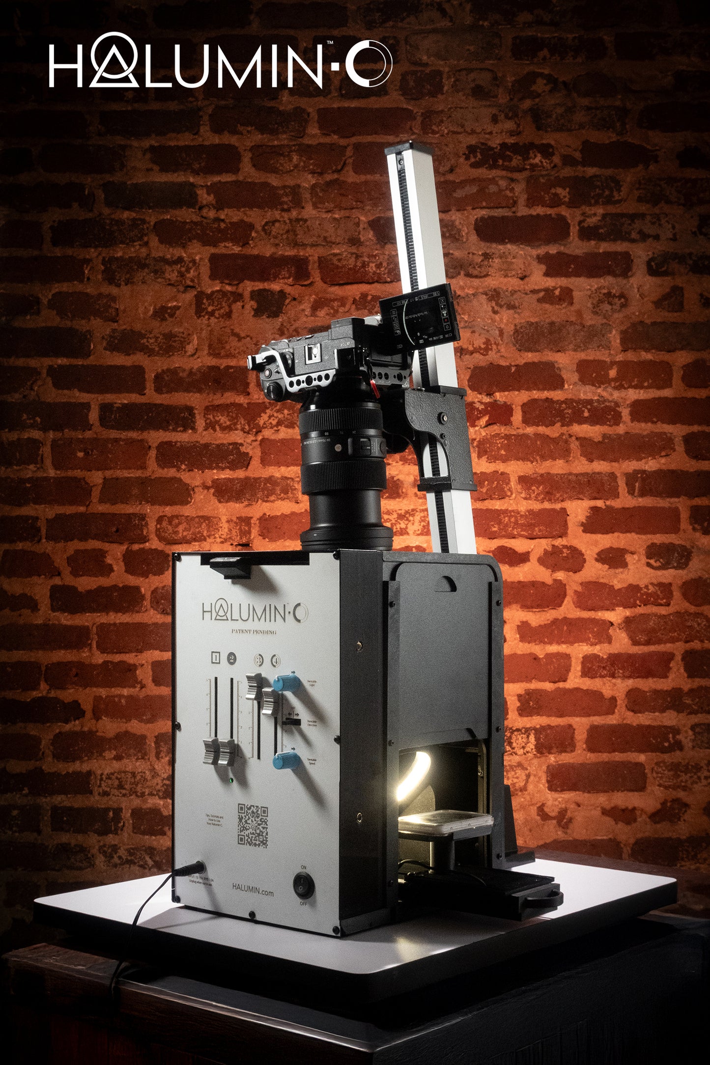 Halumin-C: Pre-Order The Ultimate Coin Photography and Small Collectables Illumination - Pro Photos Using Your Camera or Phone